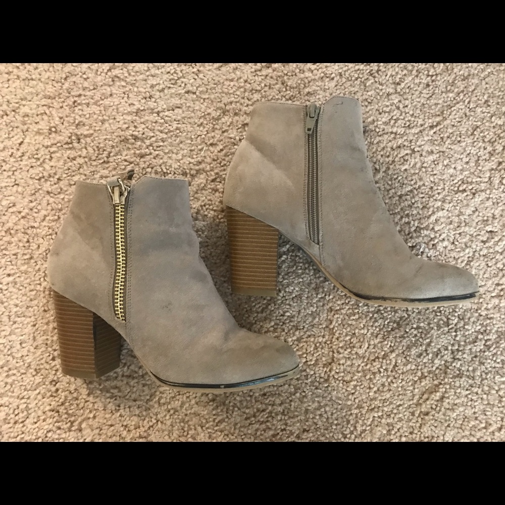 Apt. 9 Tan Suede Ankle Boots